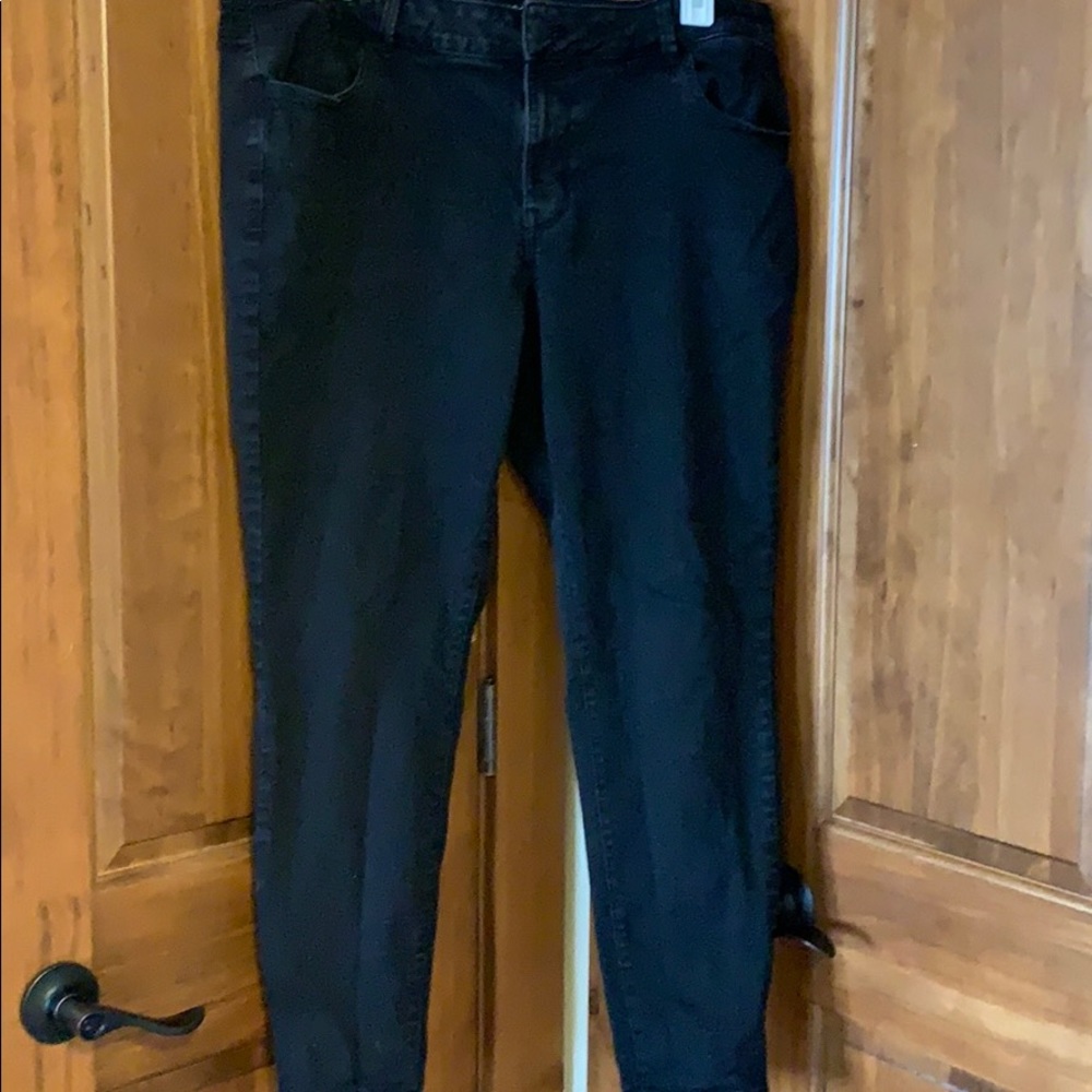 Maurices Mid-Rise Black Jean